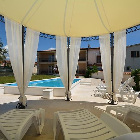 Bed & Breakfast Kastel Zbandaj Экстерьер фото