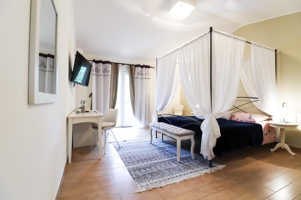 Bed & Breakfast Kastel Zbandaj Экстерьер фото