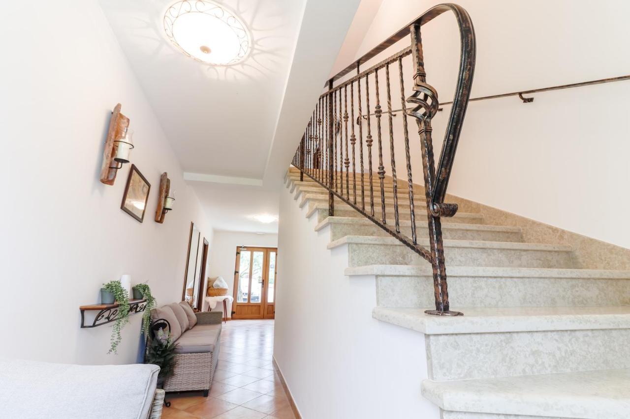 Bed & Breakfast Kastel Zbandaj Экстерьер фото