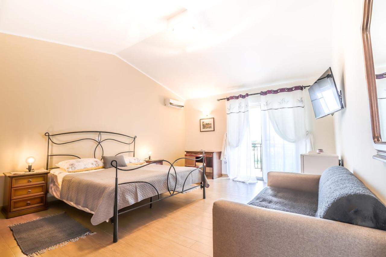 Bed & Breakfast Kastel Zbandaj Экстерьер фото